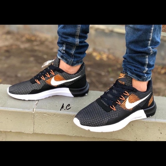 Nike Sneakers - Picture 3 of 4